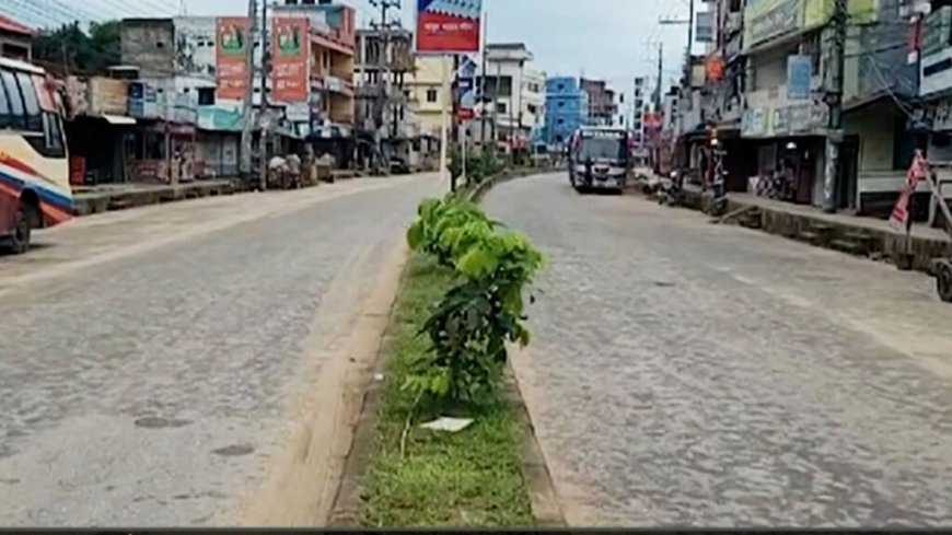 খাগড়াছড়ি-রাঙামাটিতে চলছে পরিবহন ধর্মঘট ও অবরোধ