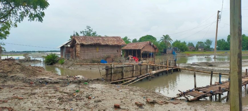 ৮ বছর পর চিংড়ি ঘেরের  দখল ফিরে পেল পাইকগাছার দেলুটির স্থানীয় ঘের মালিকরা