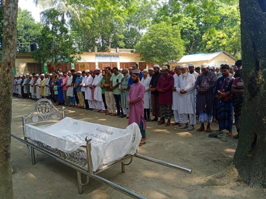 যশোর জেলা ছাত্রদল নেতা হাসেম আলীর দাফন সম্পন্ন, হত্যাকারীদের আটকের দাবী।