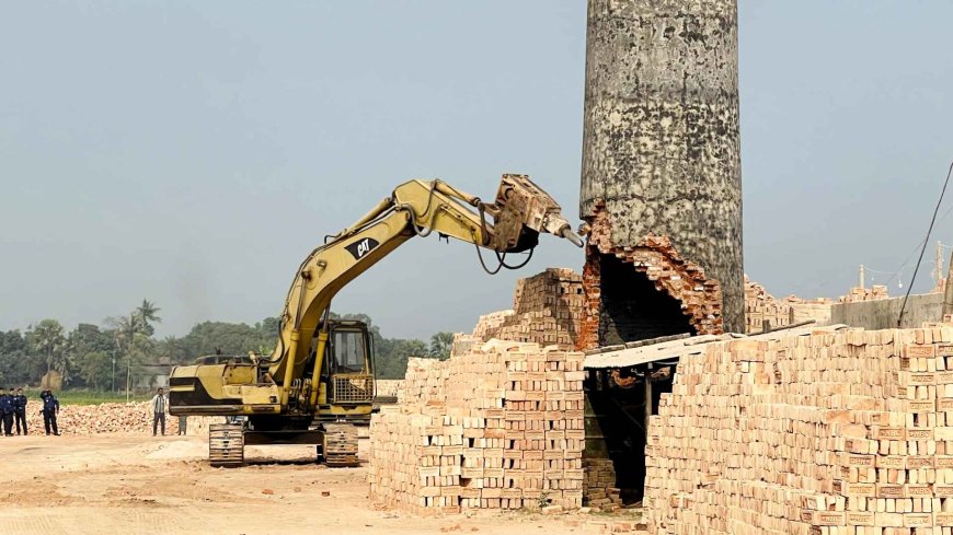 ঢাকা ধামরাইয়ে অবৈধ ৫ ইট ভাটাকে ২৪ লাখ ৫০ হাজার টাকা জরিমানা