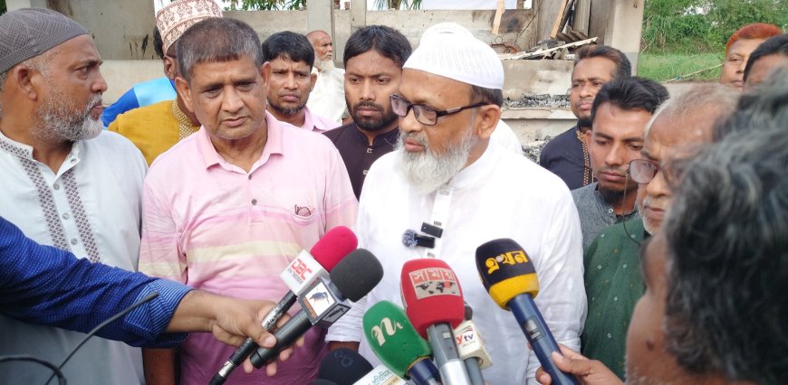 অভয়নগরের সেই ডহর-মশহাটির ক্ষতিগ্রস্থ পরিবারের পাশে জামায়াতে ইসলামী যশোর ও অভয়নগরের নেতৃবৃন্দ!